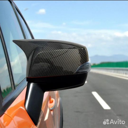 Накладки чёрные глянцевые на зеркала Subaru