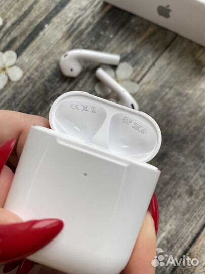 Беспооводные наушники Айр подс 1/2 серии