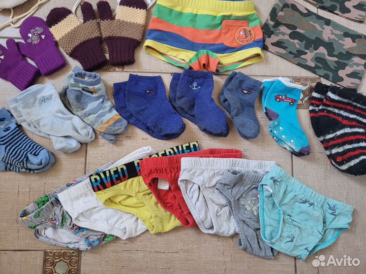 Шапки, варежки, белье 2-3года