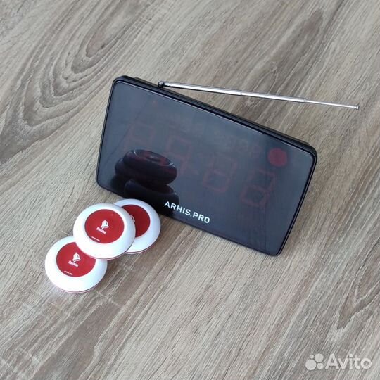 Кнопка вызова персонала и табло, часы, усилитель