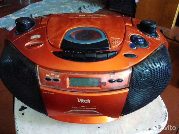 Магнитофон Vitek