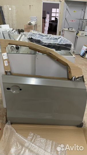 Дверь передняя правая на volkswagen polo