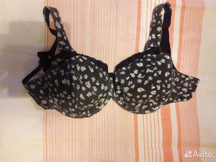 Бюстгальтера