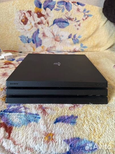 Sony playstation 4 PS4 pro 1tb с играми