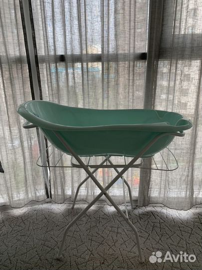 Детская ванночка с подставкой