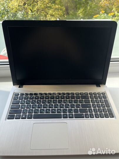 Asus d540m