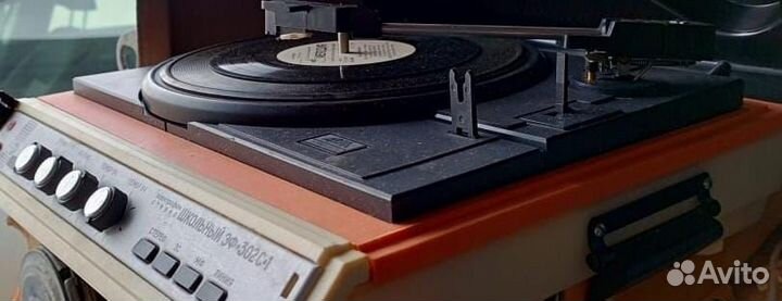 Проигрыватель винила
