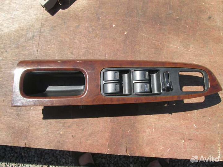 Блок упр. стеклоподьемниками Honda Odyssey RA6