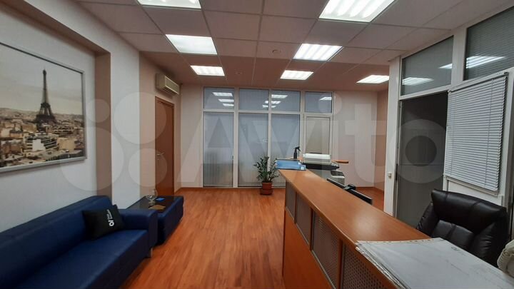 Офис с мебелью, 1240 м²