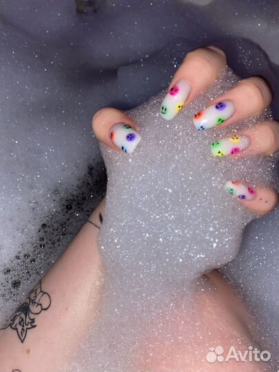 Наращивание ногтей на дому