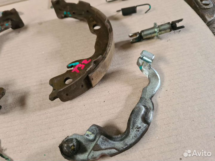 Колодки ручника Nissan X-Trail t31, t32