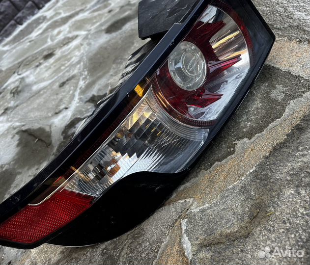 Задний левый фонарь рэндж ровер эвок