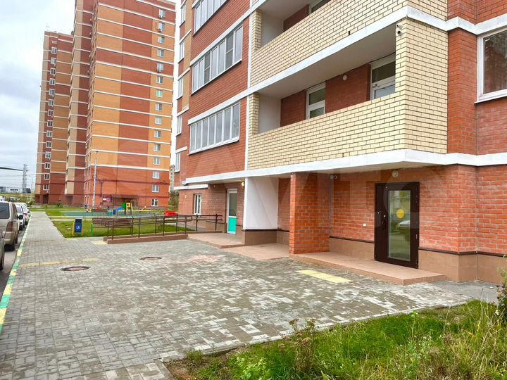 2-к. квартира, 62 м², 2/14 эт.