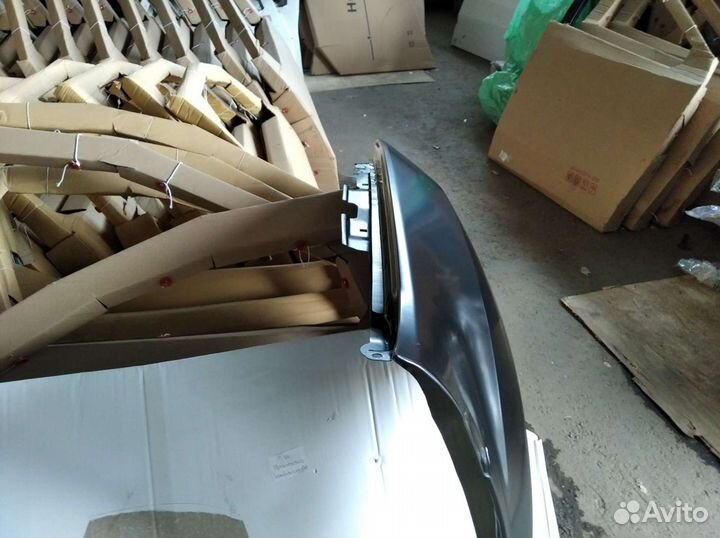 Крыло переднее правое Renault Duster 1 2010 - 2021