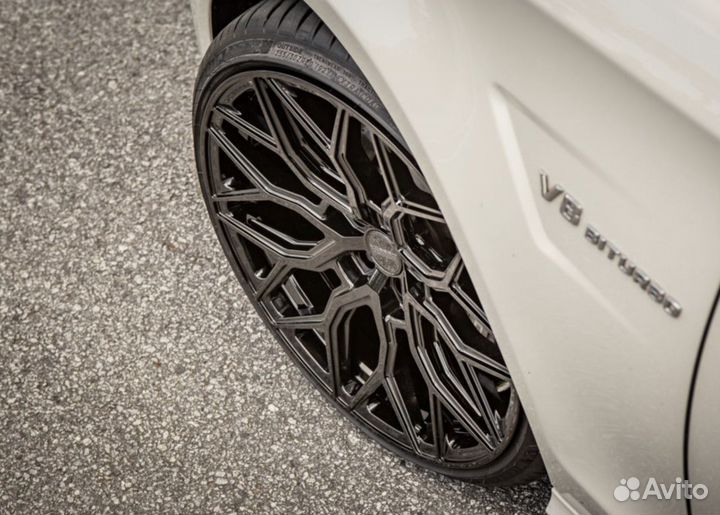 Кованые диски в стиле Vossen для Mercedes CLS R20