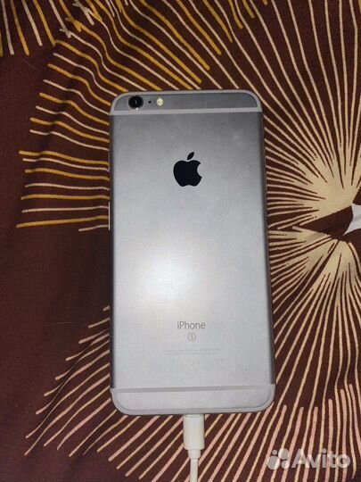 Телефон iPhone 6s plus