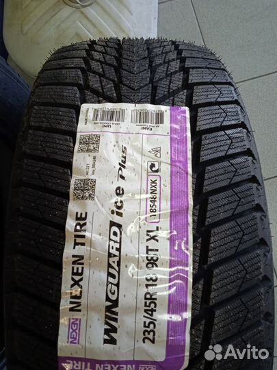 Nexen Winguard Ice Plus 235/45 R18 98T