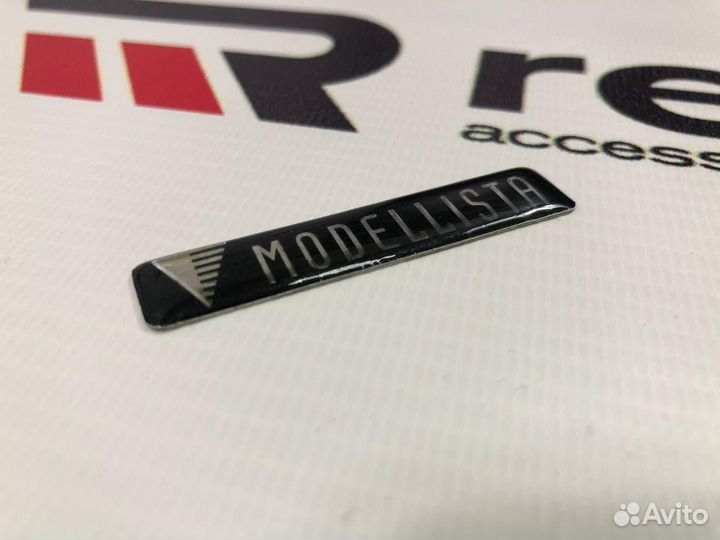 Эмблема Modellista Черная B2720