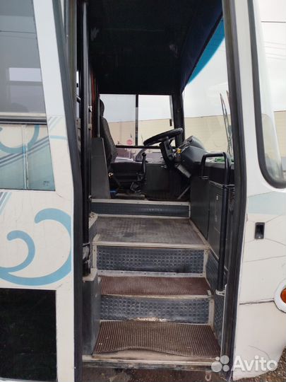 Междугородний / Пригородный автобус ПАЗ 4230-01, 2002