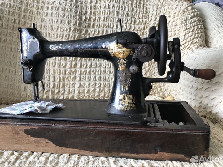 Машинка швейная Singer
