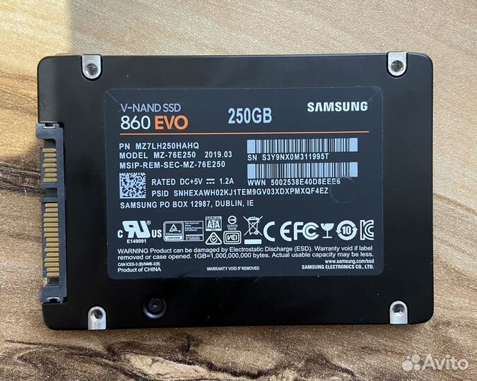 Жесткий диск Samsung 860 EVO 250gb