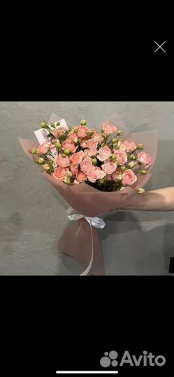 Букеты из кустовых роз