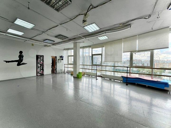 Студия с красивым видом