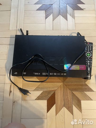 DVD плеер bbk dv610sl