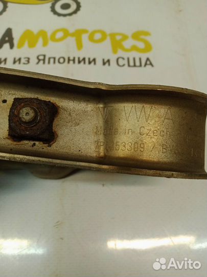 Кронштейн глушителя Volkswagen Touareg 7P5 NF cgra