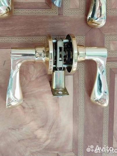 Дверная ручка