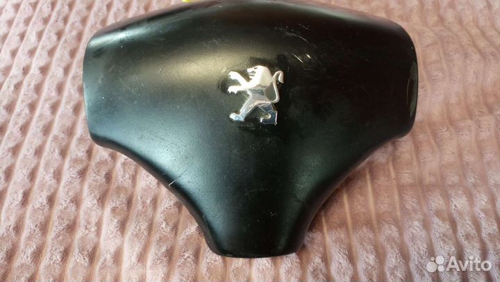 Заглужка на руль пежо 206