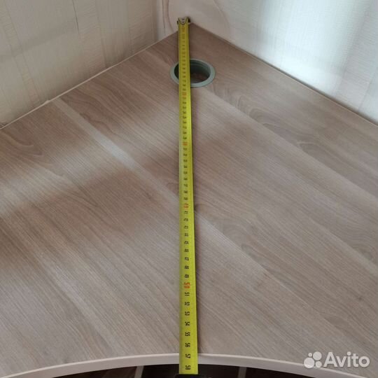 Компьютерный стол угловой