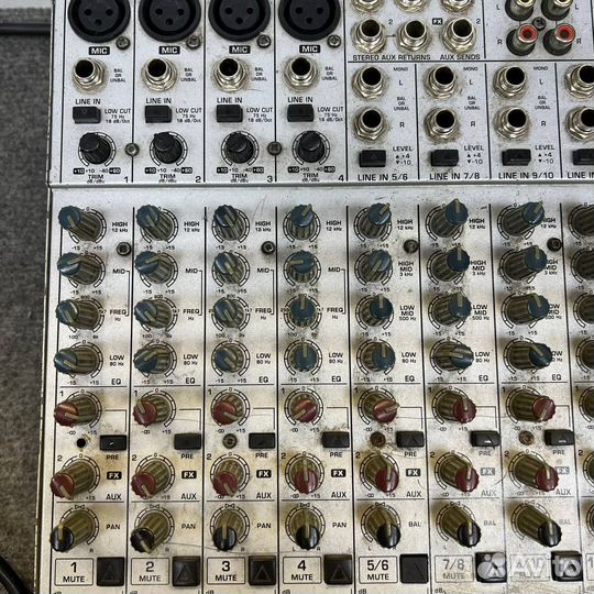 Микшерный пульт Behringer Eurorack UB1622FX-Pro