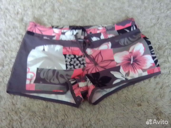 Шорты женские