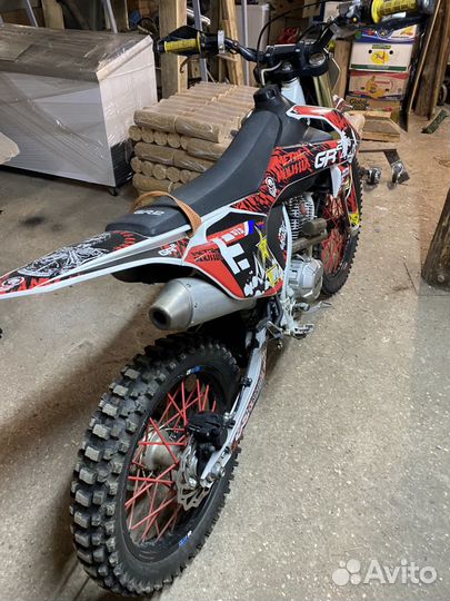 Мотоцыкл GR2