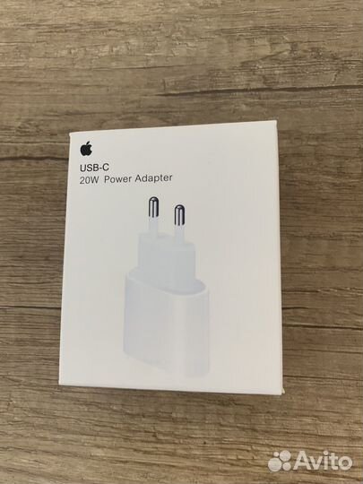 Зарядное устройство на iPhone 20w оригинал