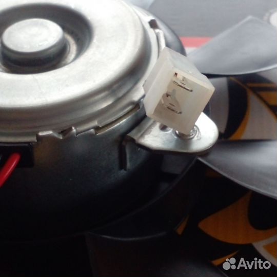 Электровентилятор радиатора охлаждения