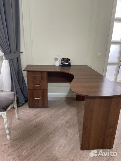 Парта, рабочий стол