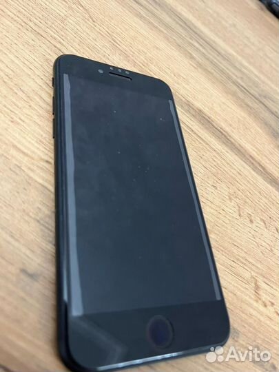 iPhone SE (2020), 64 ГБ