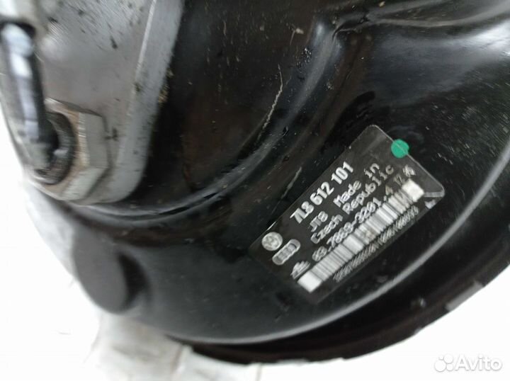 Вакуум тормозной Audi Q7 4L 7L8612101
