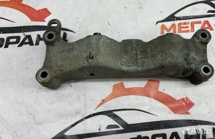 Кронштейн двигателя Citroen C4 хэтчбек 5FW (EP6)