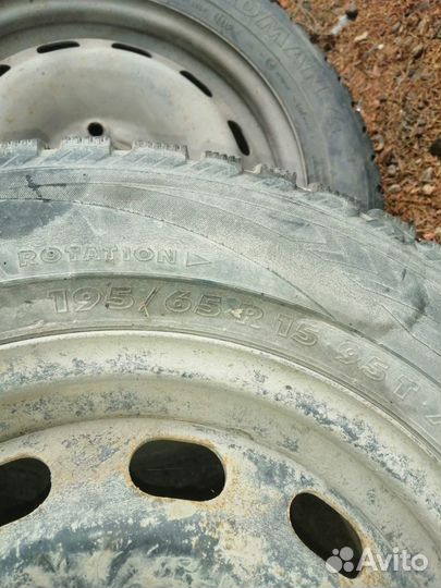 Комплект зимних колес в сборе r15