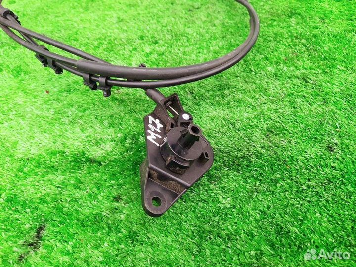 Трос открывания капота Ford Mustang