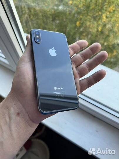 iPhone X, 64 ГБ