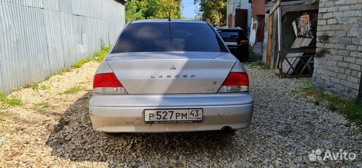 В разборе Митсубиси Лансер 9 (Cedia) Американец