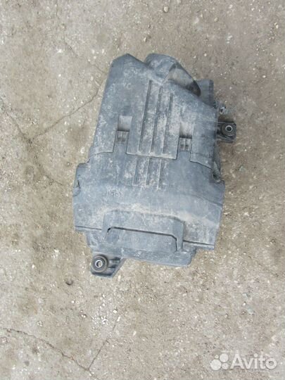 Корпус воздушного фильтра Kia Sorento 4