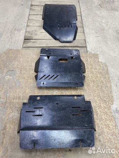 Защита двигателя Toyota Land Cruiser Prado 120