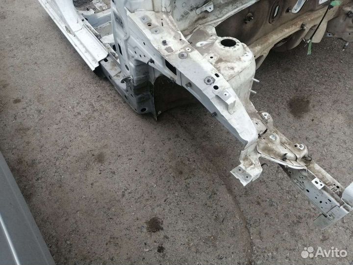 Передняя часть кузова Kia Rio 3