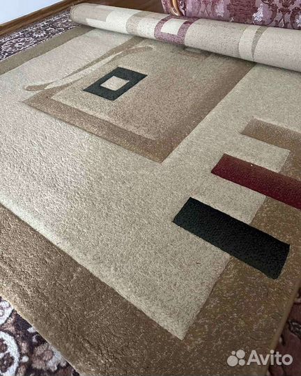 Палас шерстяной