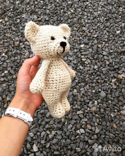 Игрушка ручной работы медвежонок